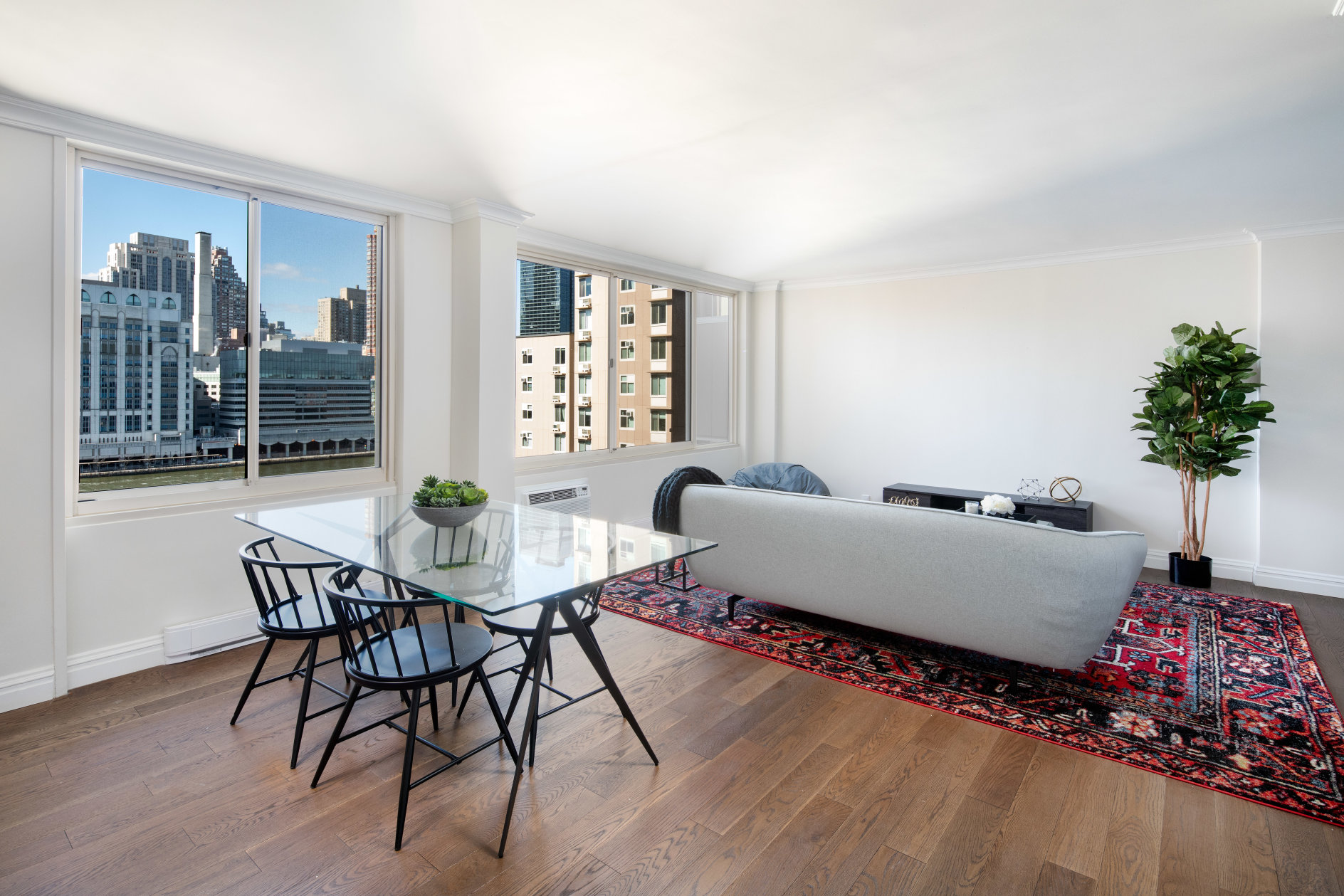 555 Main Street, Unit 912 Manhattan, NY 10044 - Photo 3 of 10