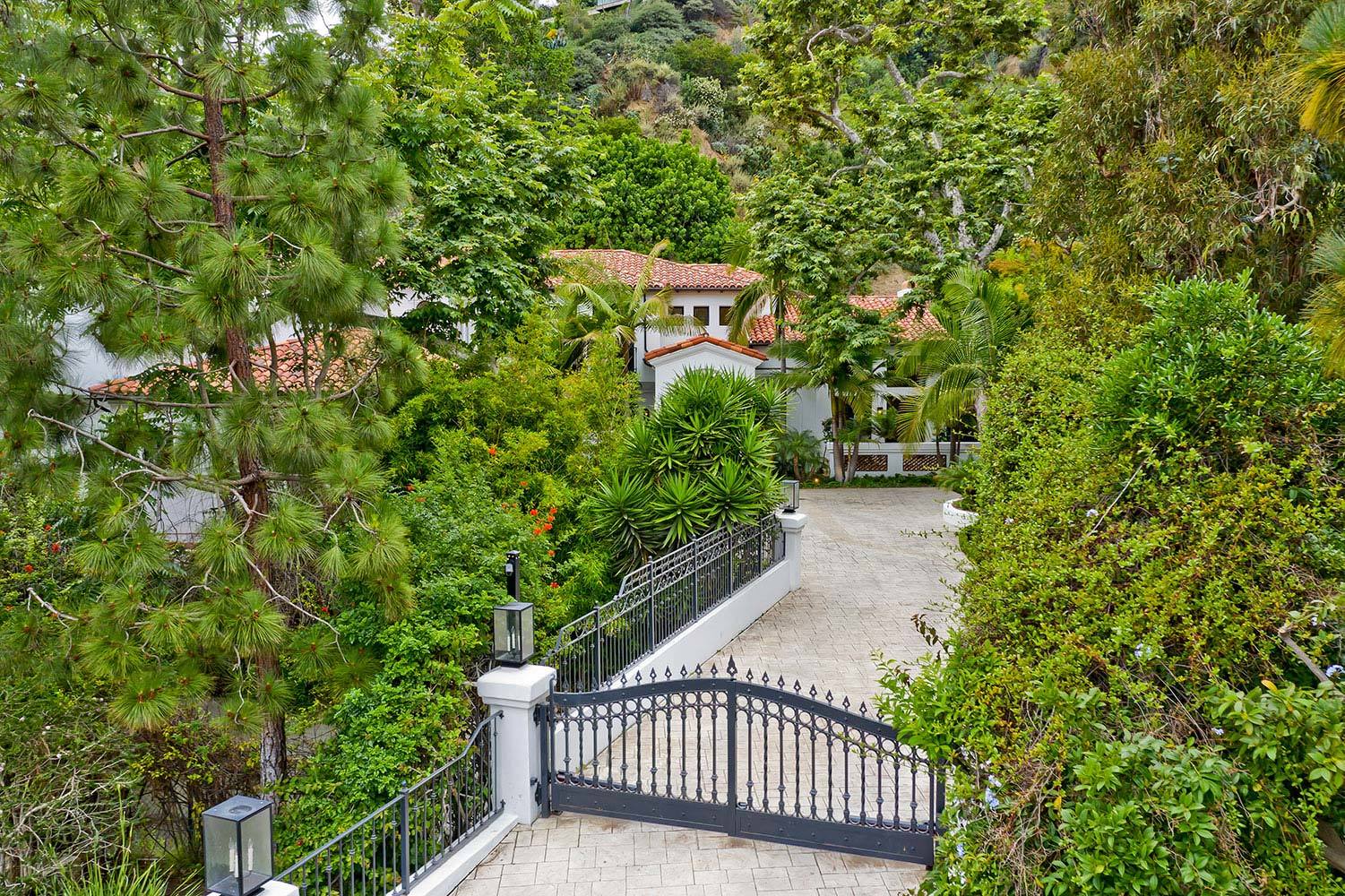 501 East Channel Road Santa Monica, CA 90402 - Photo 3 of 10