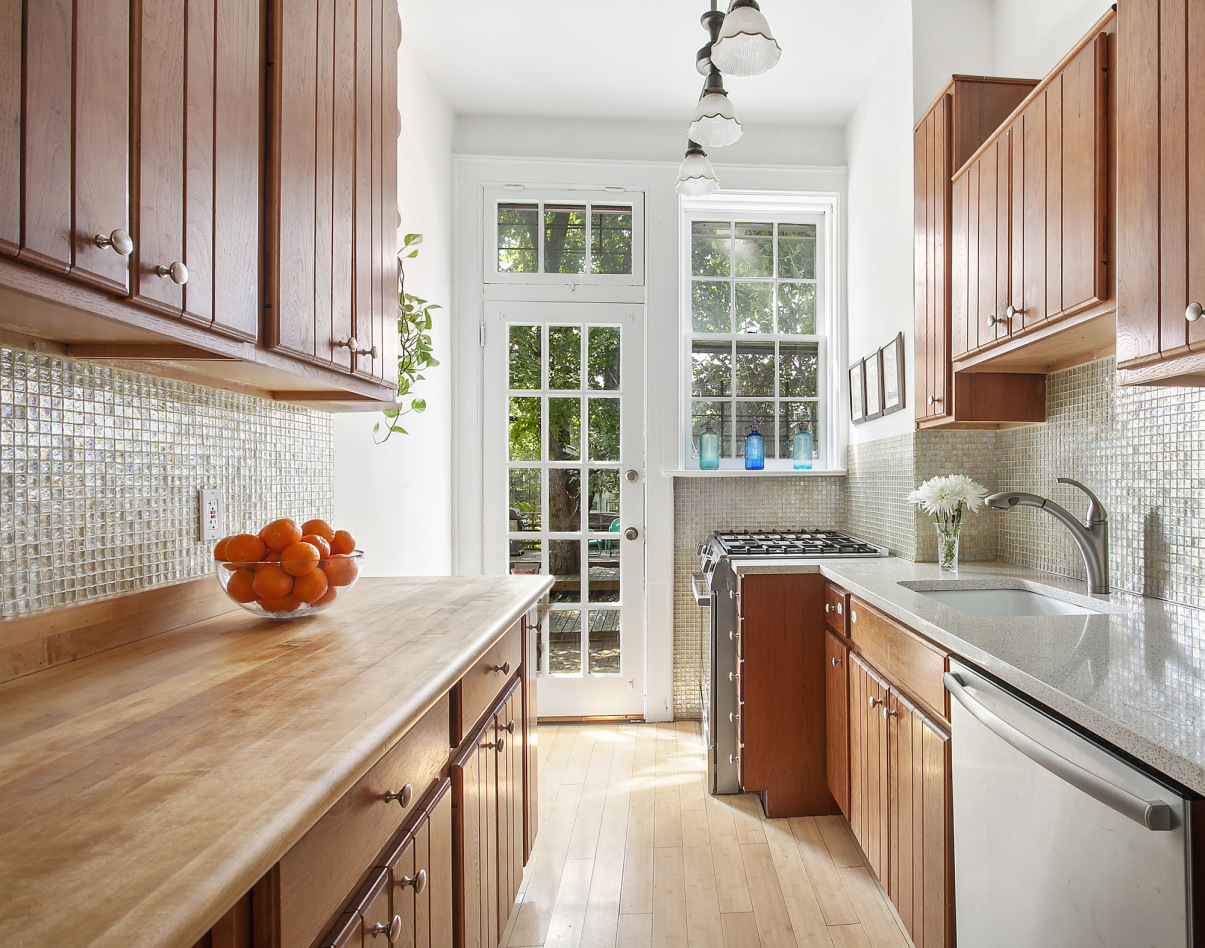 292 Sterling Street Brooklyn, NY 11225 - Photo 4 of 10