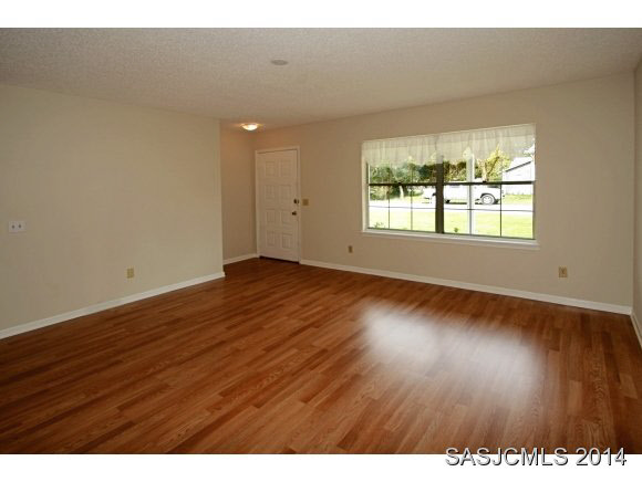 358 Lobelia Road St. Augustine, FL 32086 - Photo 3 of 23 Light and Bright!