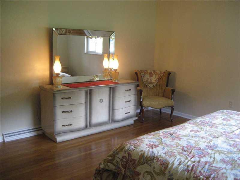 5631 Grubbs Road Gibsonia, PA 15044 - Photo 12 of 18 Gallery Image 12