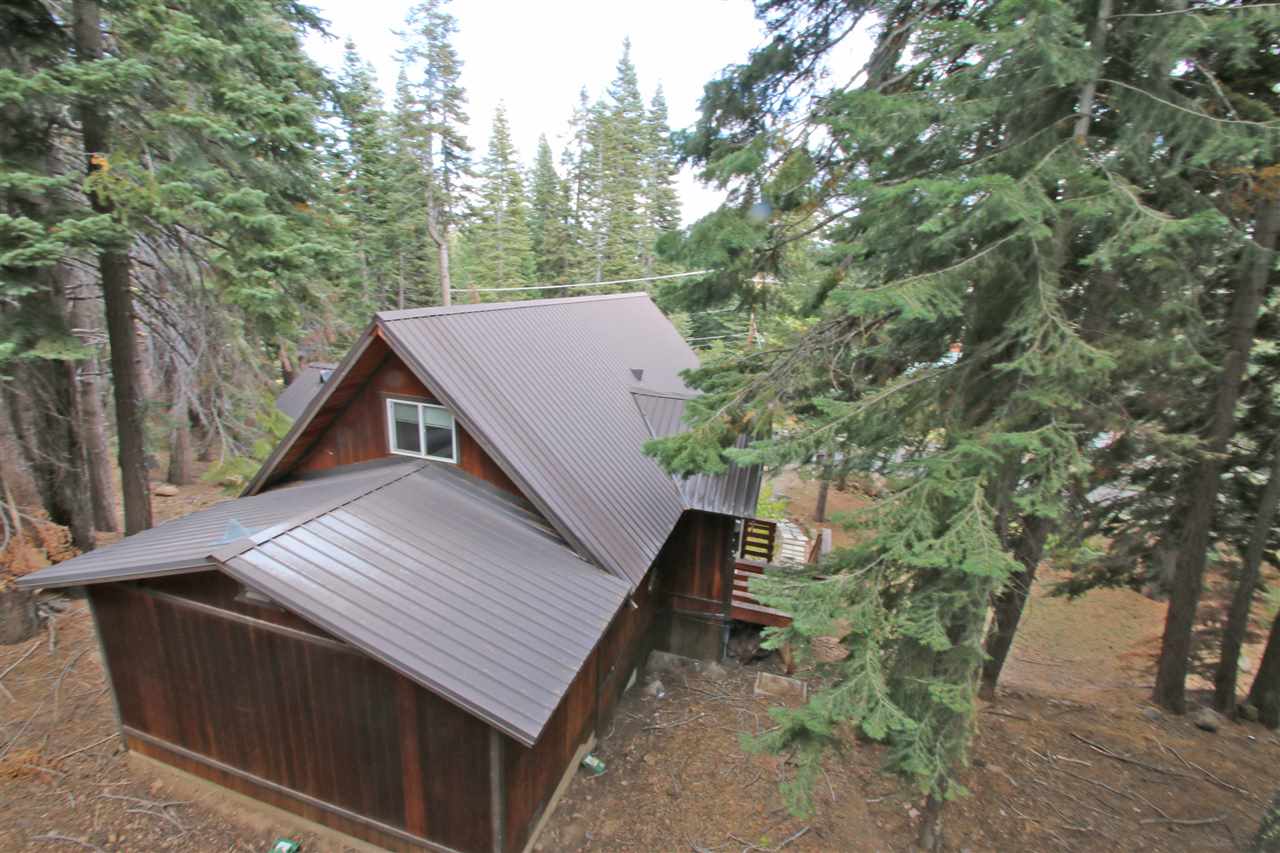 11384 Beacon Road Truckee, CA 96161 - Photo 4 of 14