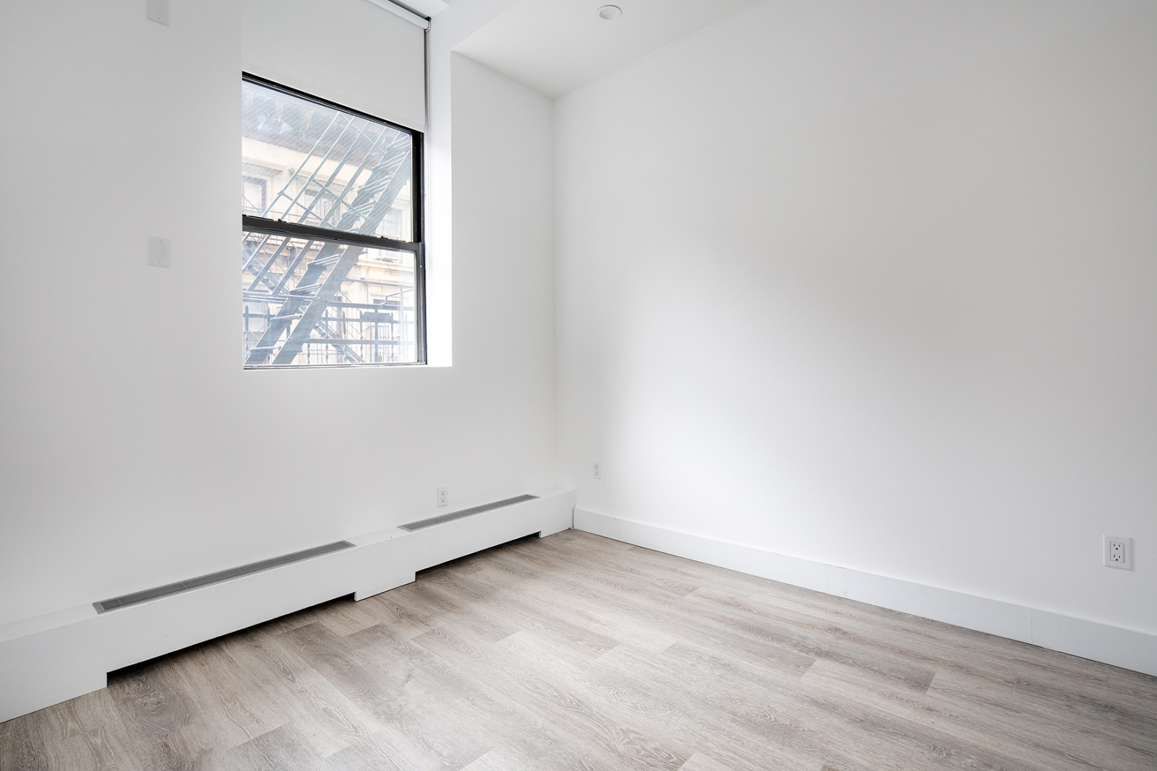 74 Leonard Street, Unit 4C Manhattan, NY 10013 - Photo 5 of 10