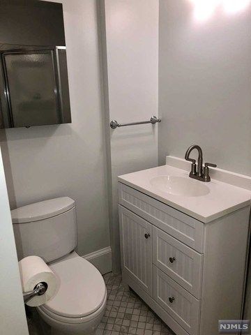 274 South Broad Street Ridgewood, NJ 07450 - Photo 8 of 20