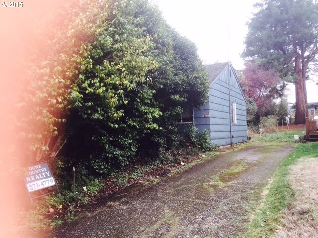 692 South 20th Street Reedsport, OR 97467 - Photo 6 of 8 Gallery Image 6