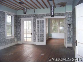 34 Rohde Avenue St. Augustine, FL 32084 - Photo 9 of 12 DINING ROOM