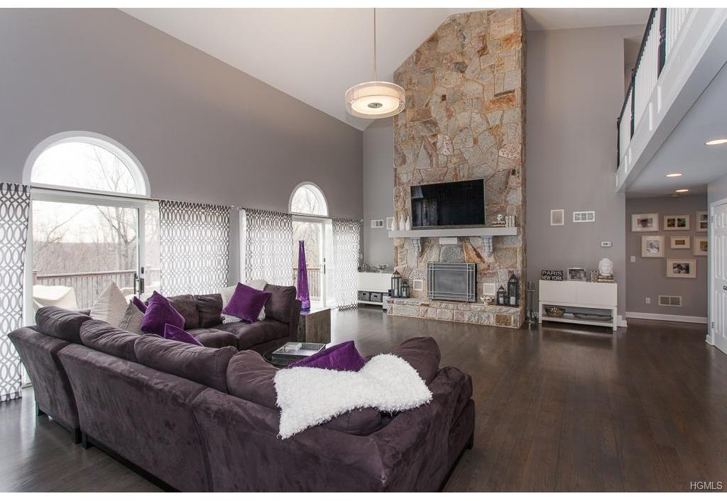 2 Hemlock Rise Armonk, NY 10504 - Photo 5 of 30