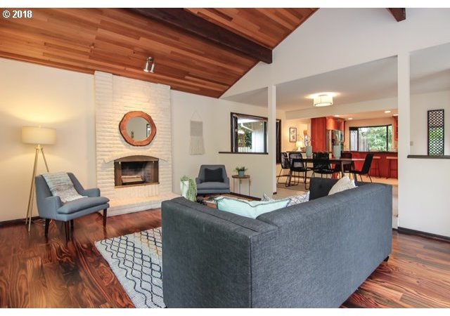 5823 Southwest Laber Road Portland, OR 97221 - Photo 12 of 27 Gallery Image 12