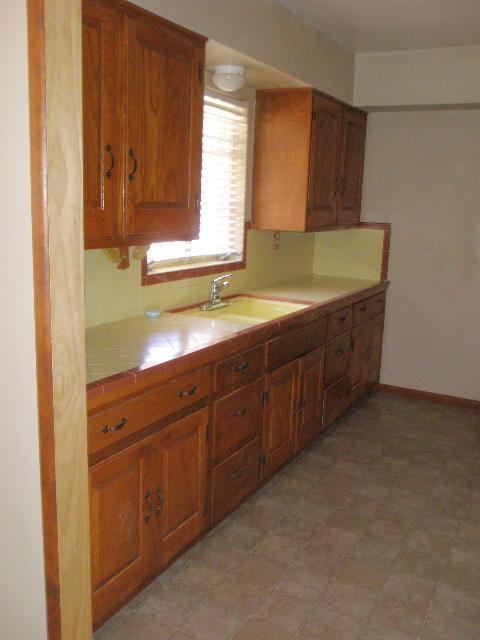 325 Evans Road Wofford Heights, CA 93285 - Photo 4 of 14 Kitchen