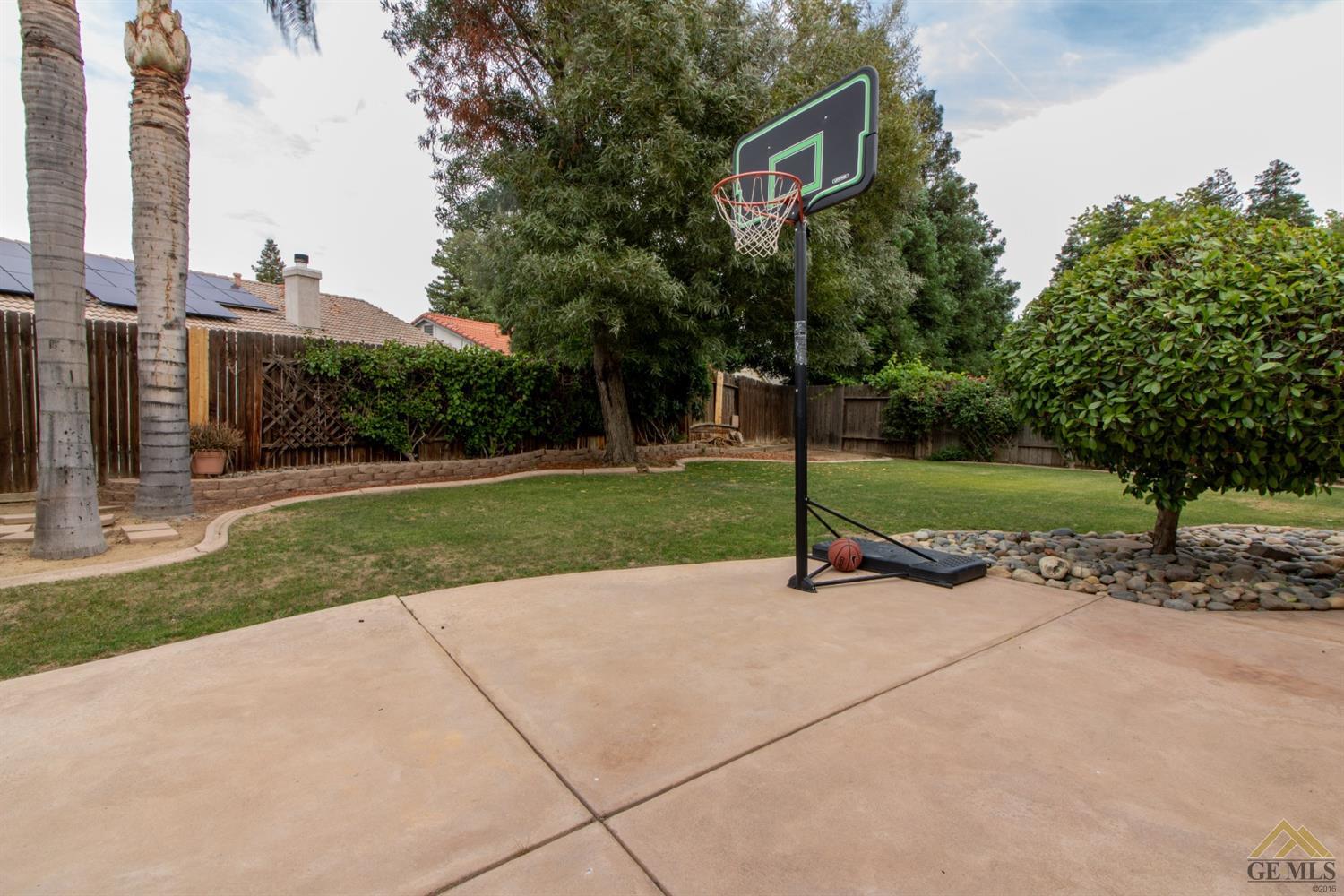 5218 Port Drive Bakersfield, CA 93312 - Photo 16 of 21