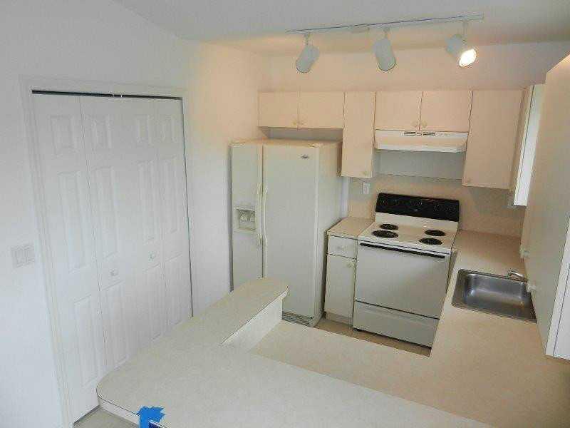 3385 Northeast 10th Street, Unit 201 Homestead, FL 33033 - Photo 6 of 22