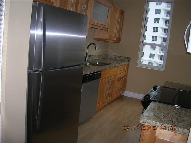 701 Brickell Key Boulevard, Unit 1209 Miami, FL 33131 - Photo 4 of 6