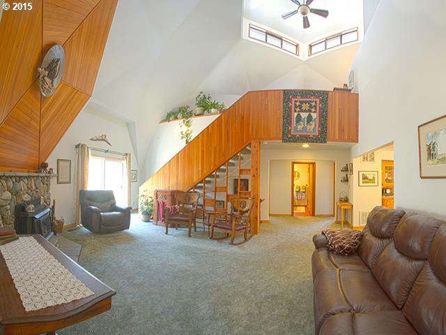 5890 Crowfoot Road Trail, OR 97541 - Photo 3 of 16 Gallery Image 3