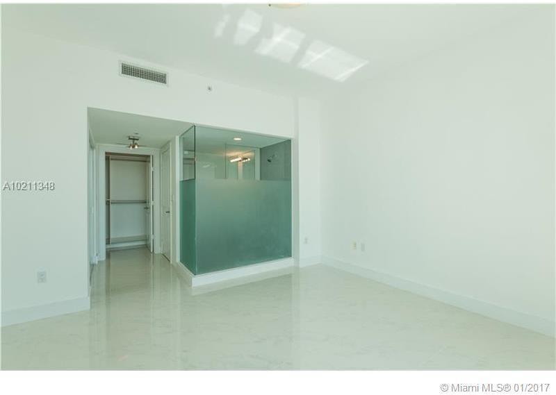 92 Southwest 3rd Street, Unit 5111 Miami, FL 33130 - Photo 11 of 19