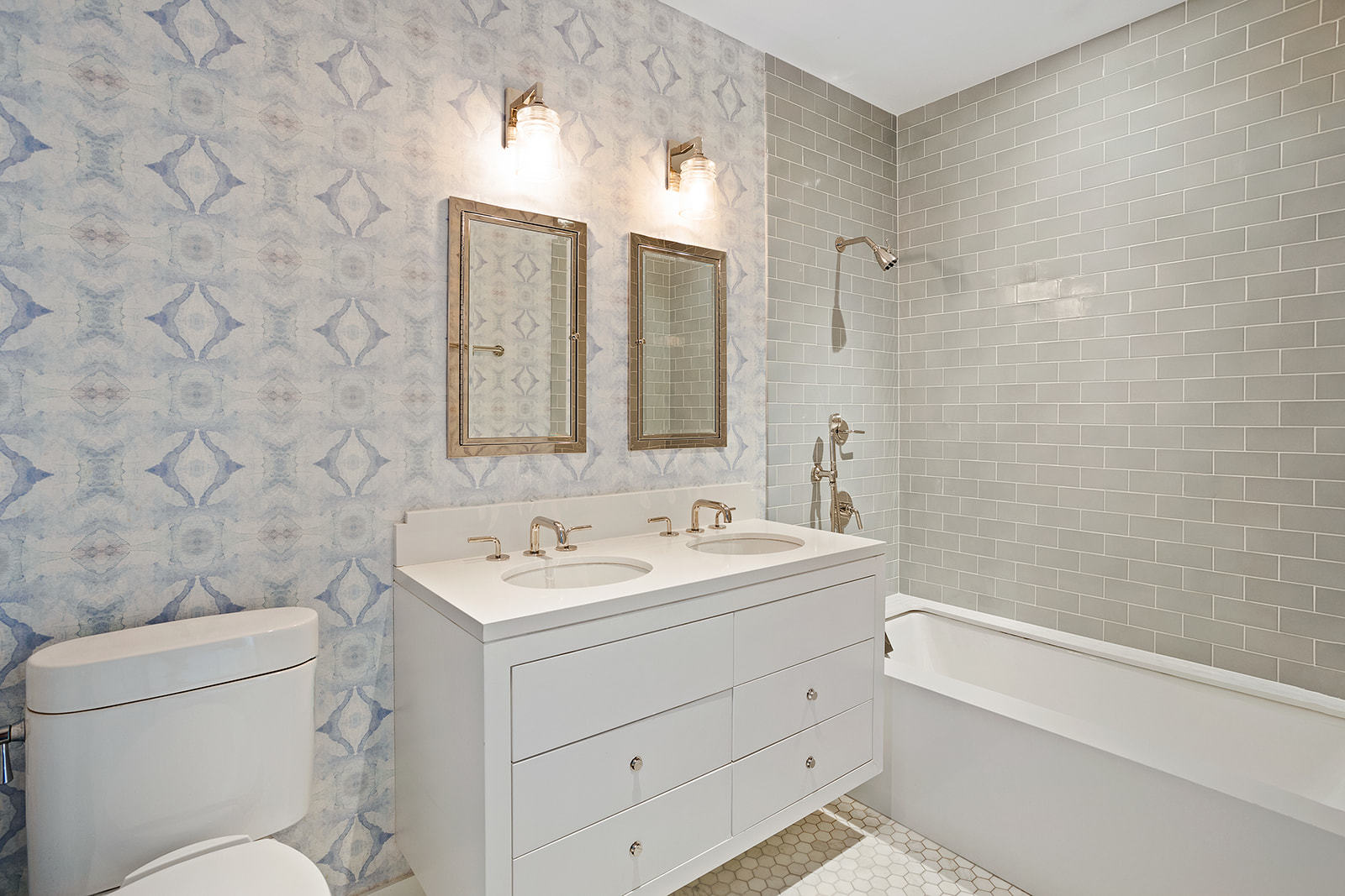 255 East 74th Street, Unit 19A Manhattan, NY 10021 - Photo 8 of 30