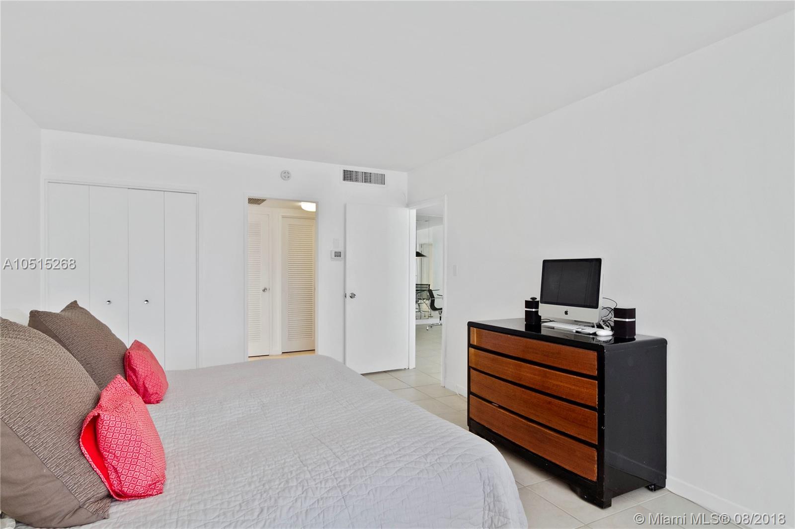 5161 Collins Avenue, Unit 411 Miami Beach, FL 33140 - Photo 10 of 26