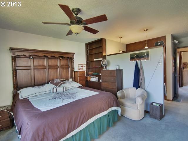 3009 Southwest Ridge Drive Portland, OR 97219 - Photo 8 of 15 Gallery Image 8