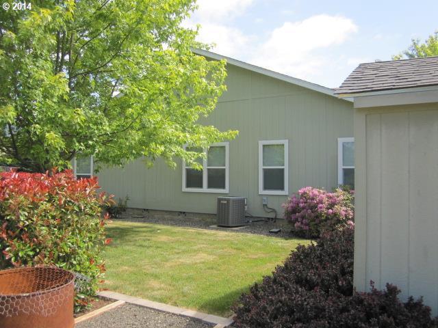 382 Moon Hill Road Tenmile, OR 97481 - Photo 15 of 16 Gallery Image 15