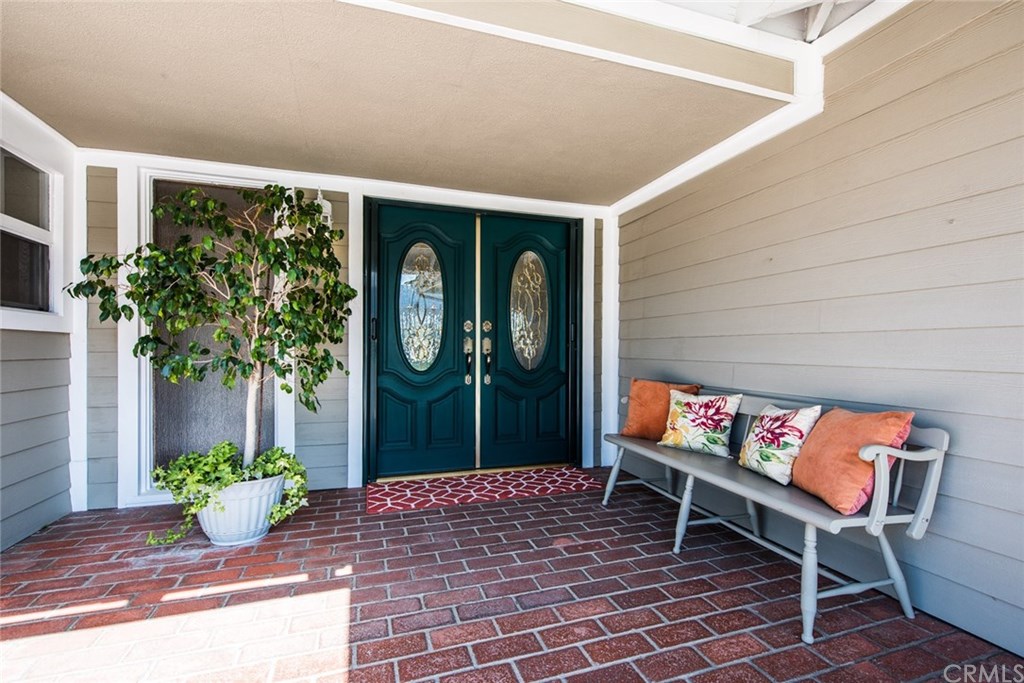 2001 Cypress Point Drive Corona, CA 92882 - Photo 5 of 62 Leaded front doors
