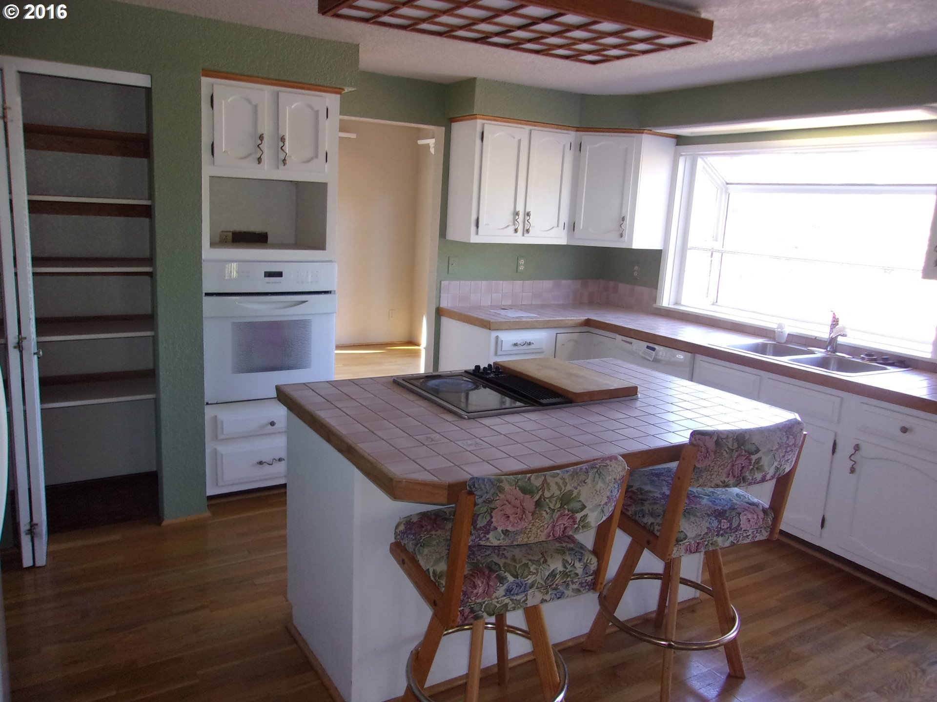 1130 Hoover Hill Road Winston, OR 97496 - Photo 6 of 15 Gallery Image 6