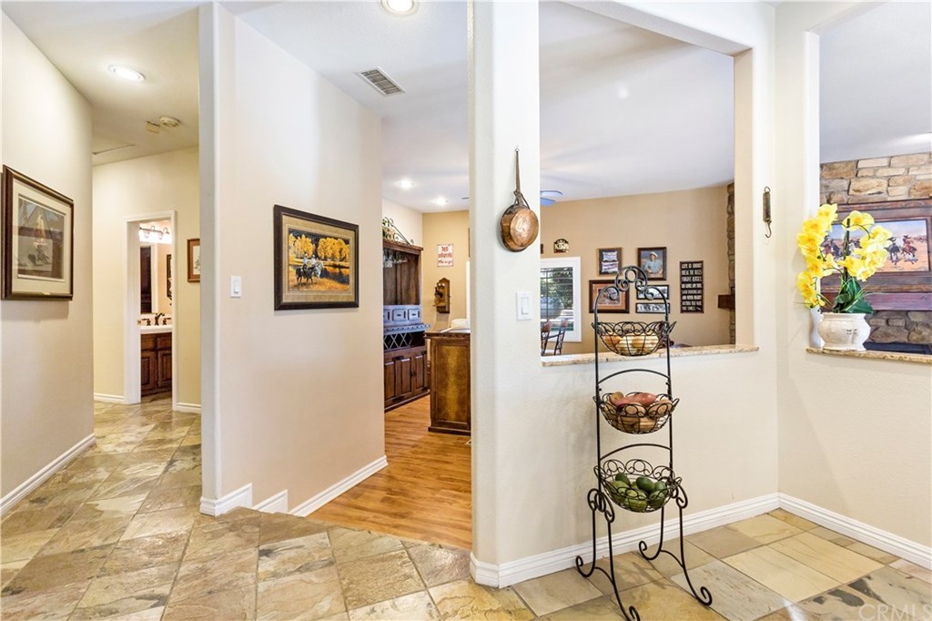 2198 Jefferson Street Riverside, CA 92504 - Photo 17 of 40