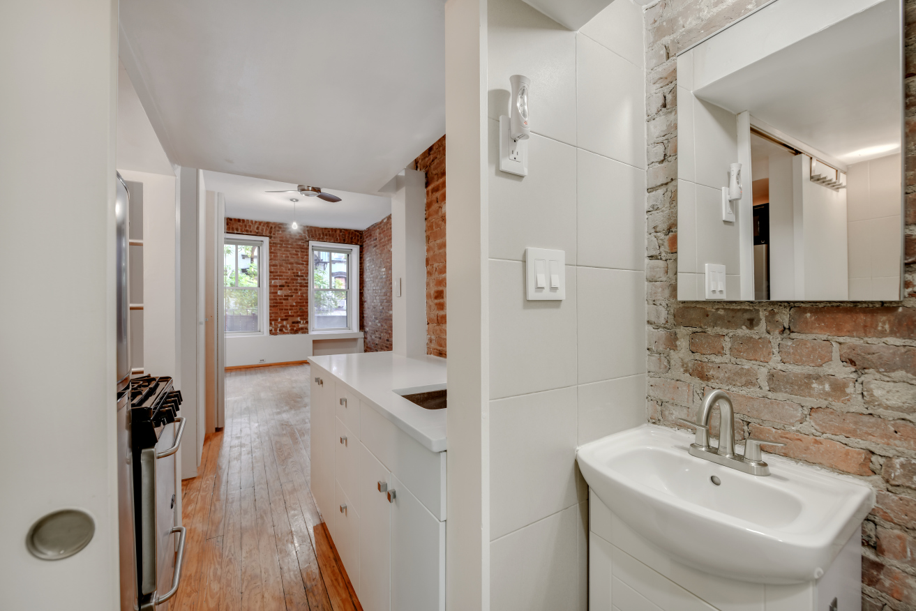 308 Mott Street, Unit 3A Manhattan, NY 10012 - Photo 6 of 7