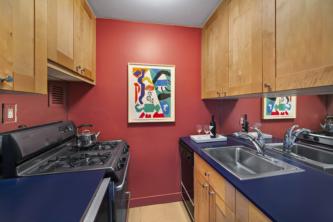 61 Jane Street, Unit 18J Manhattan, NY 10014 - Photo 5 of 7