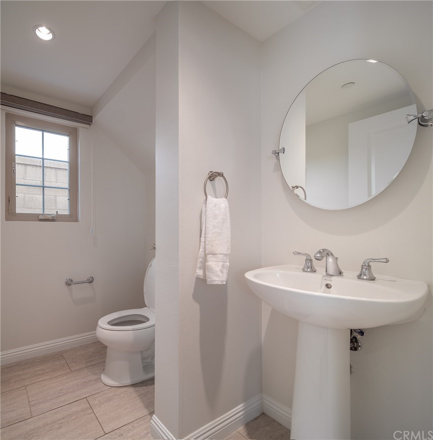 64 White Blossom Irvine, CA 92620 - Photo 21 of 31 Bathroom 1