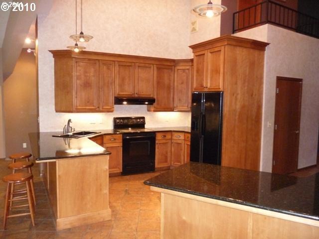 801 Mountain View Road Kalama, WA 98625 - Photo 4 of 16 Gallery Image 4