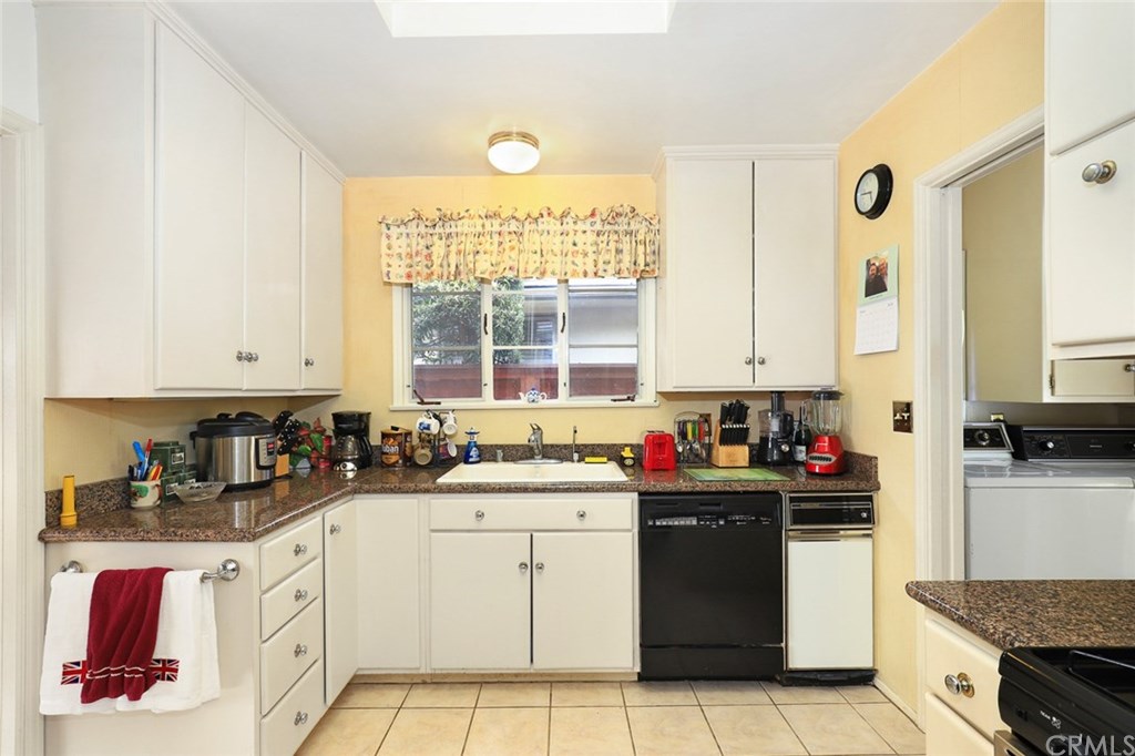 356 Cherry Drive Pasadena, CA 91105 - Photo 18 of 30