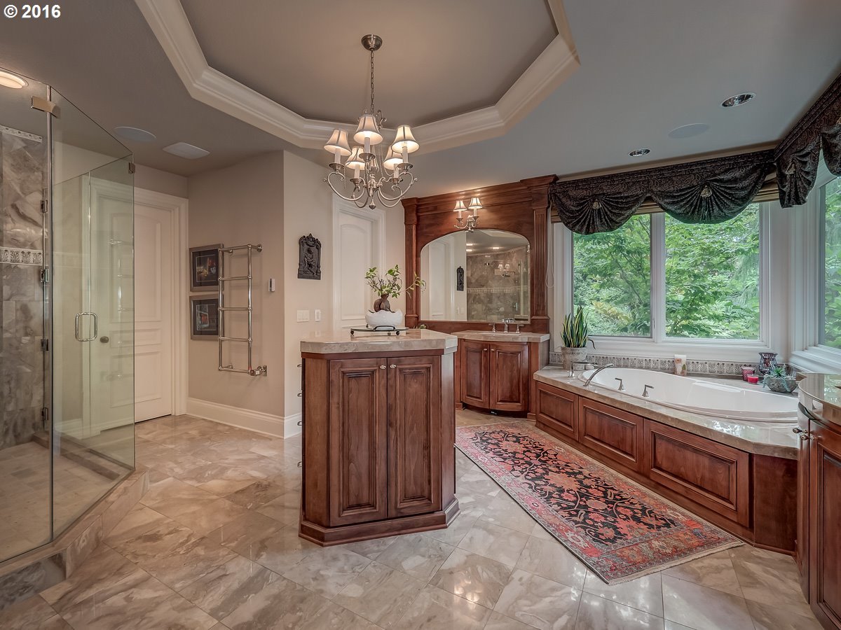 1710 South Military Road Portland, OR 97219 - Photo 22 of 31 Gallery Image 22