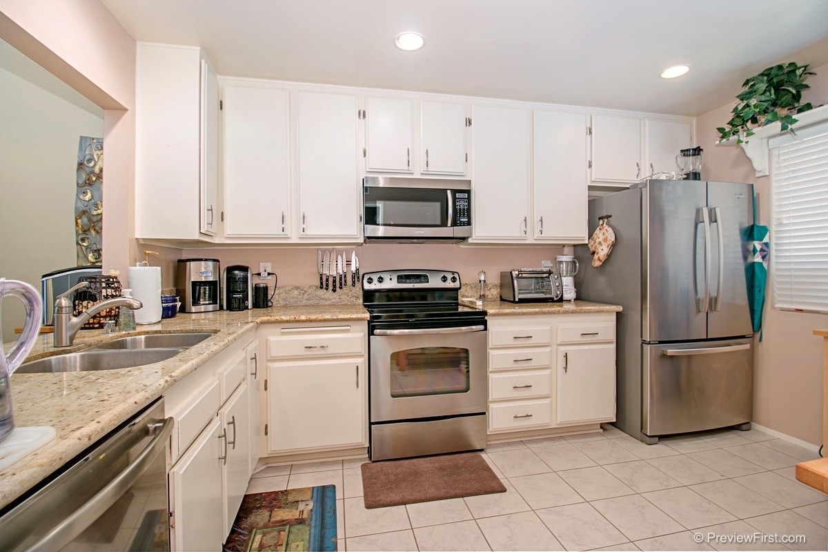 3121 Evening Way, Unit C La Jolla, CA 92037 - Photo 9 of 24
