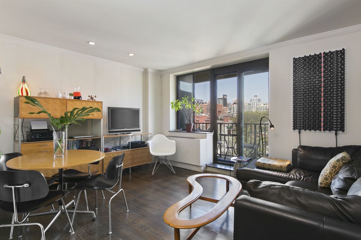 445 West 19th Street, Unit 7B Manhattan, NY 10011 - Photo 2 of 8