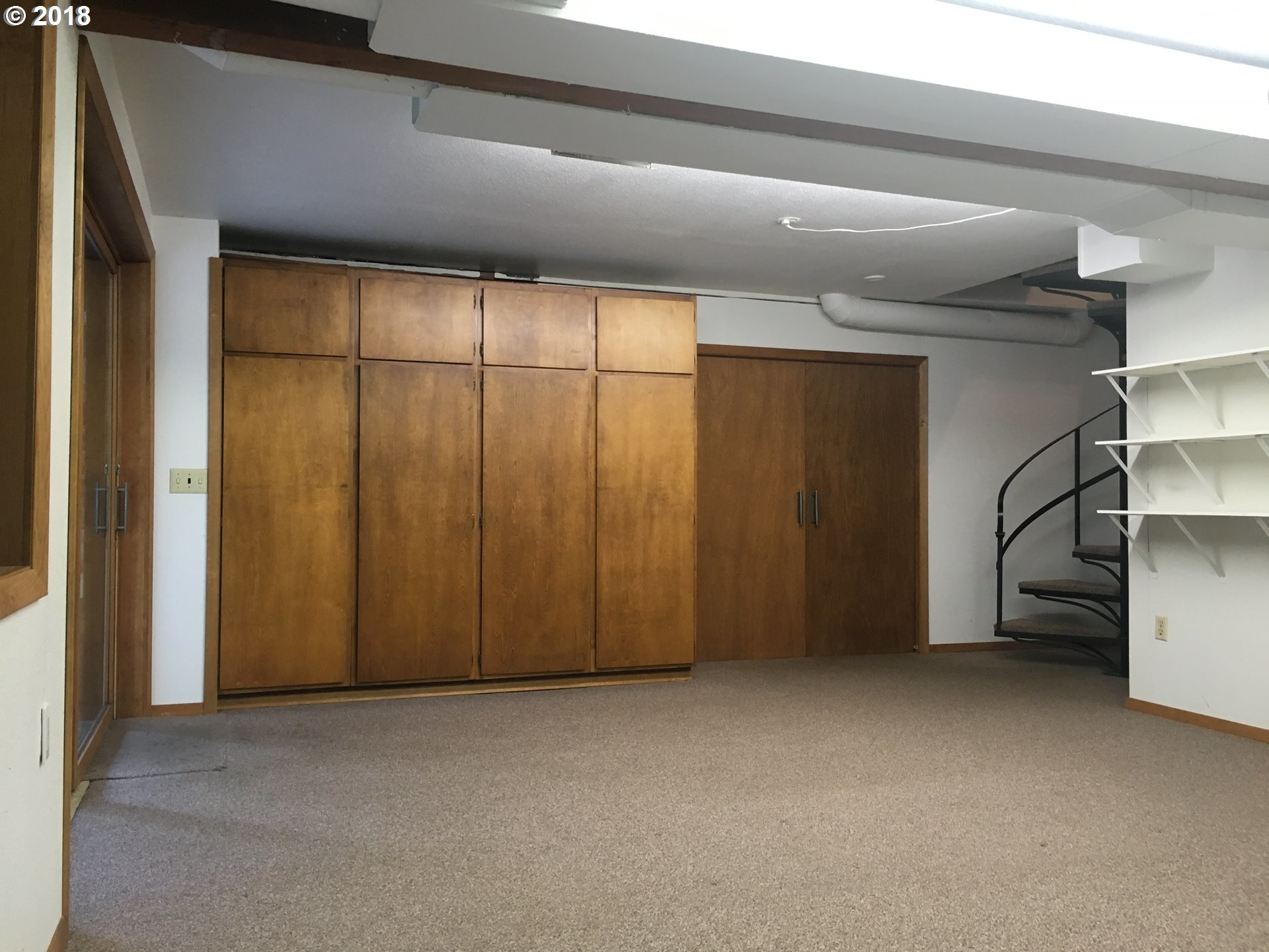9425 Southwest Lancaster Road Portland, OR 97219 - Photo 22 of 32 Gallery Image 22