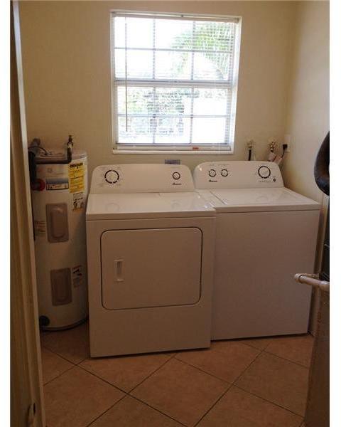 321 Southwest 8th Street Delray Beach, FL 33444 - Photo 13 of 18