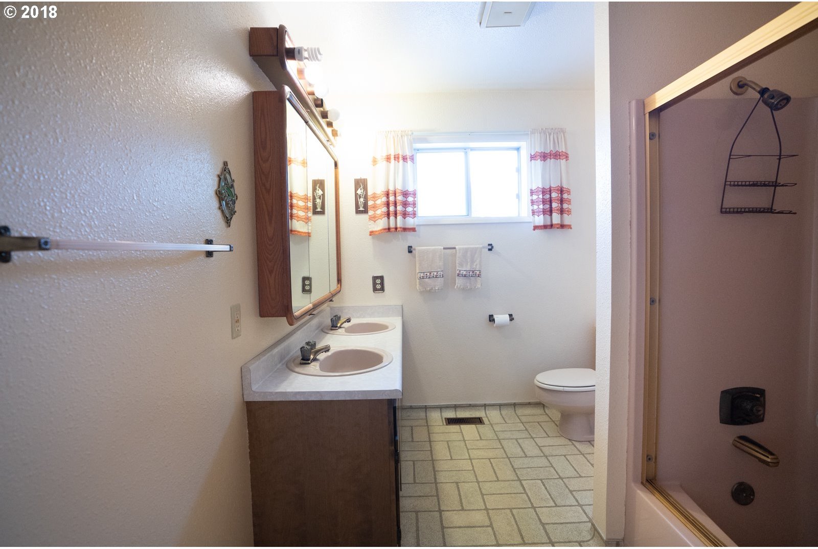 30195 Southeast Gruber Road Estacada, OR 97023 - Photo 14 of 32 Gallery Image 14