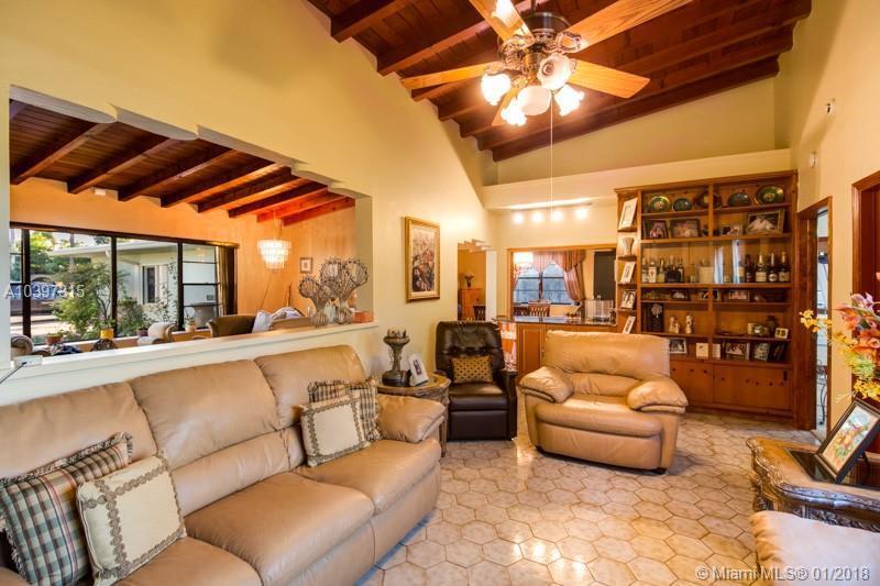 1671 Daytonia Road Miami Beach, FL 33141 - Photo 17 of 21
