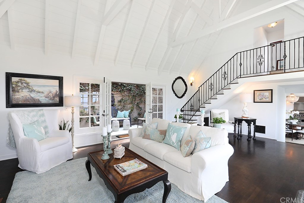 581 Diamond Street Laguna Beach, CA 92651 - Photo 2 of 51