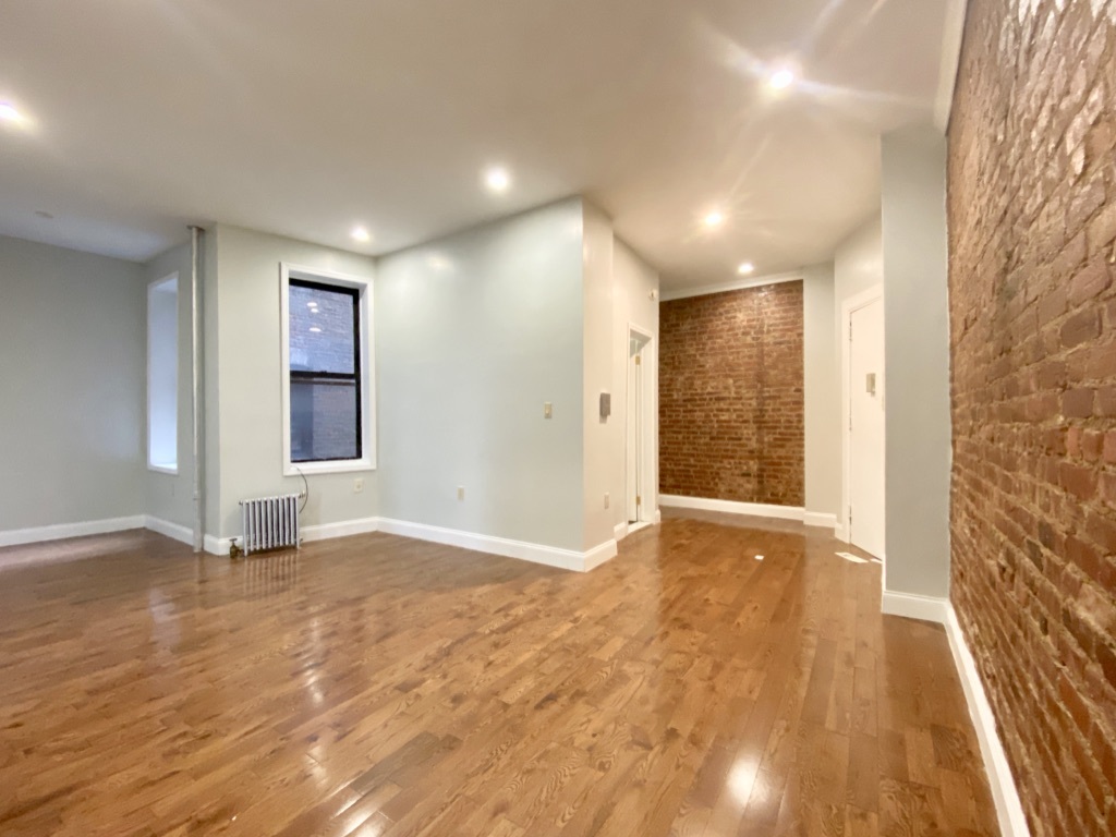 571 West 159th Street, Unit 1 Manhattan, NY 10032 - Photo 1 of 7