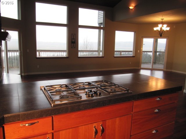260 Confer Road Kalama, WA 98625 - Photo 1 of 28 Gallery Image 1