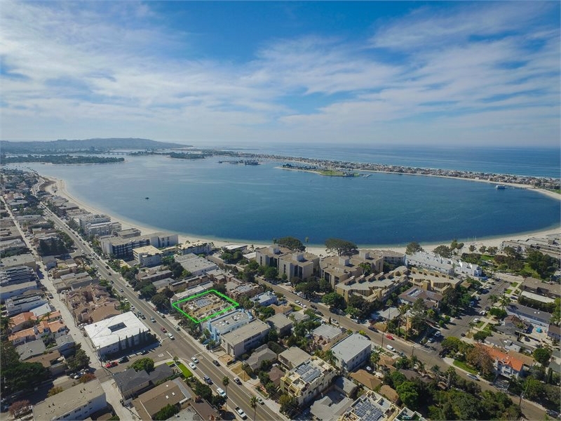 3986 Riviera Drive San Diego, CA 92109 - Photo 4 of 25