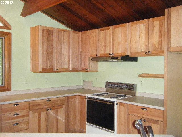 1682 Winchuck River Road Brookings, OR 97415 - Photo 3 of 16