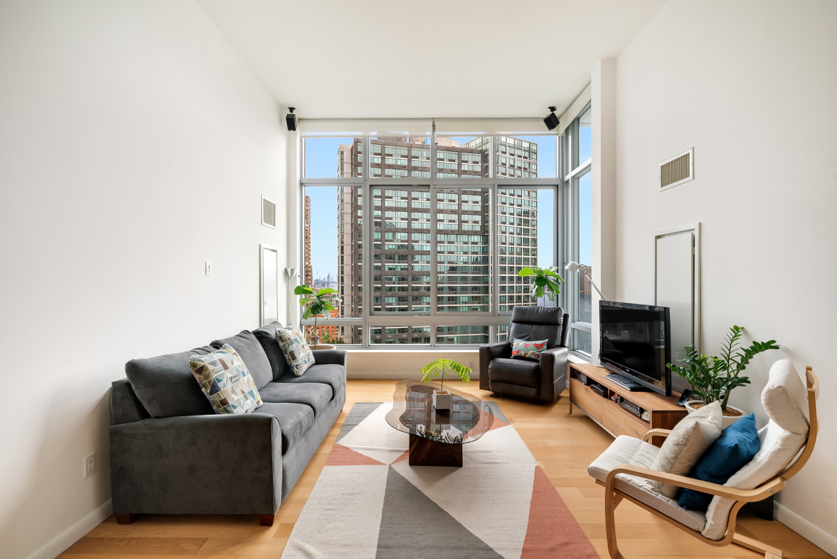 46-30 Center Boulevard, Unit 1706 Queens, NY 11109 - Photo 2 of 16