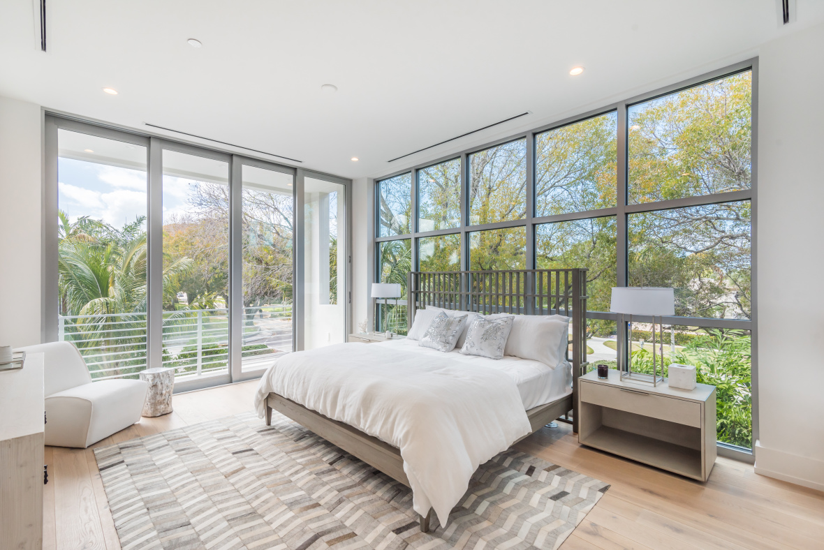 Banyan Corners 335 Banyan Blvd, Naples, FL 34102 - Photo 9 of 21