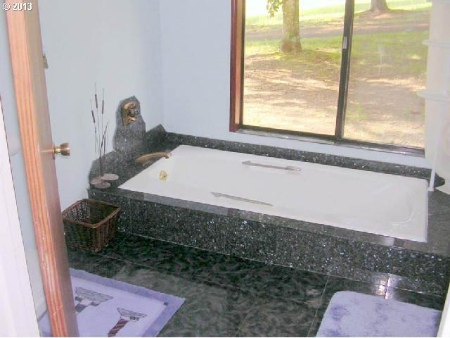 11180 Northwest Old Cornelius Pass Road Portland, OR 97231 - Photo 10 of 16 Gallery Image 10