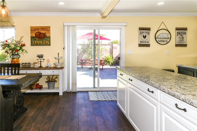 3040 Harding Way Costa Mesa, CA 92626 - Photo 8 of 32