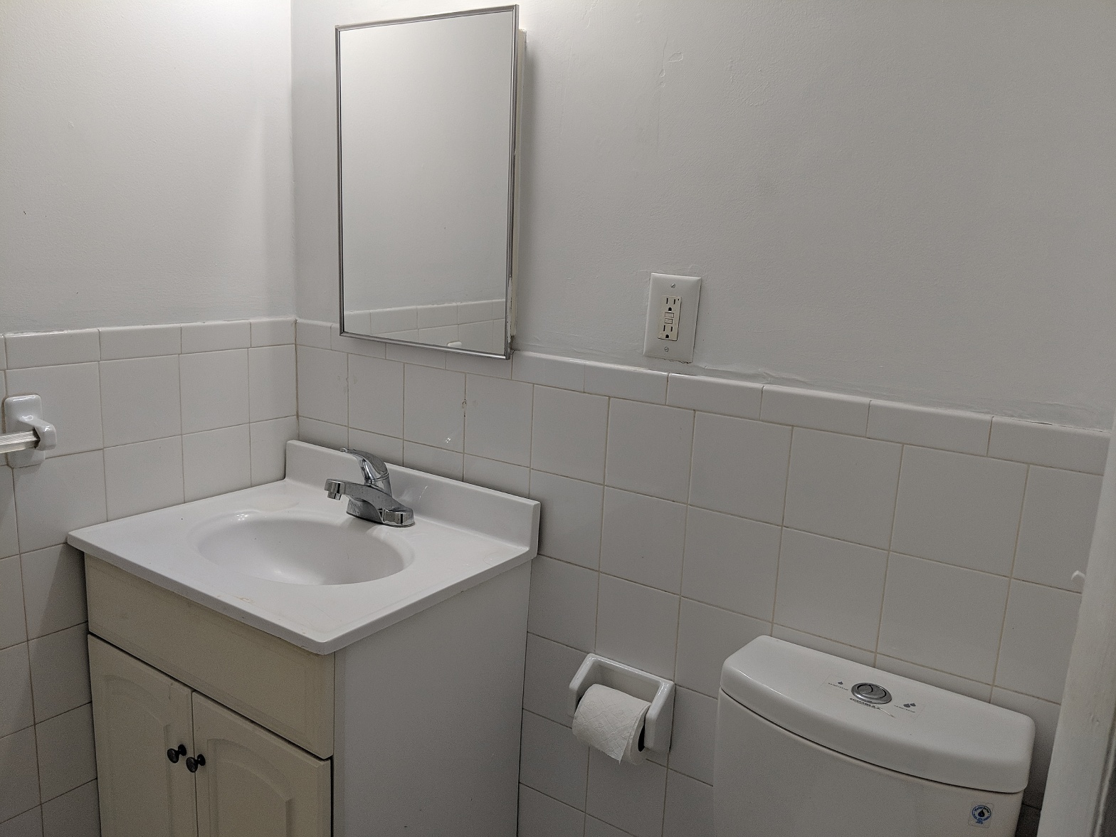 852 8th Avenue, Unit 2B Manhattan, NY 10019 - Photo 5 of 7