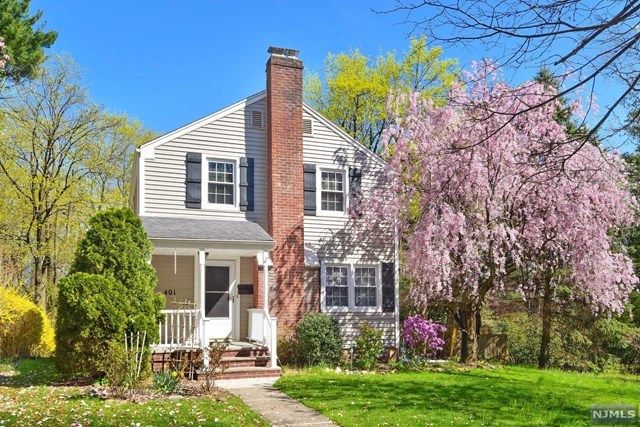 401 Upper Boulevard Ridgewood, NJ 07450 - Photo 1 of 24