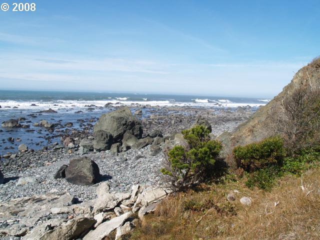 North Chantrelle Lane Gold Beach, OR 97444 - Photo 8 of 16