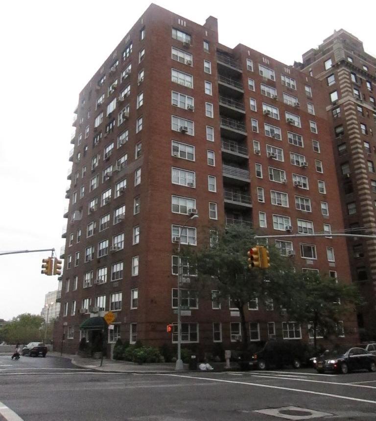33 E End Ave, Manhattan, NY 10075 - Photo 1 of 1